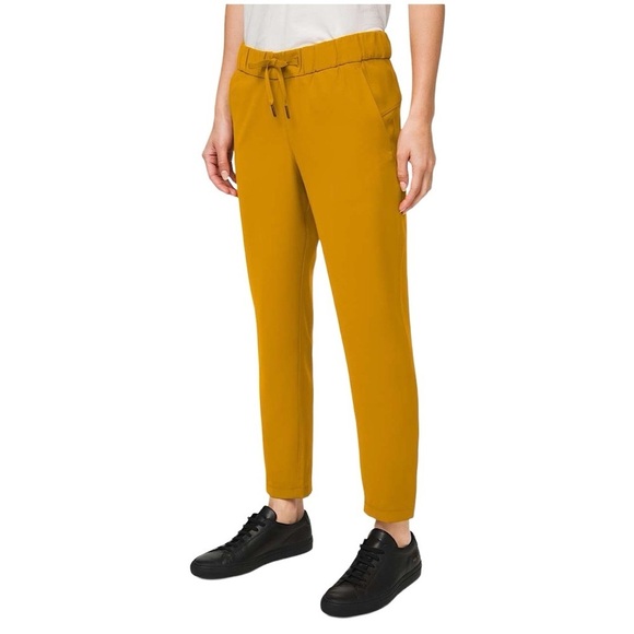 LULULEMON On the Fly 7/8 Woven Pant 27” in Fools Gold - Picture 2 of 13